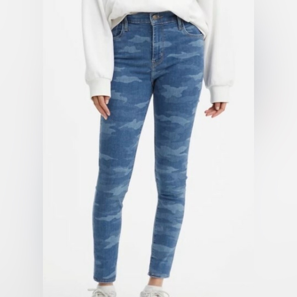 Levi's Blue Camo Skinny Jeans - Women's Stretch